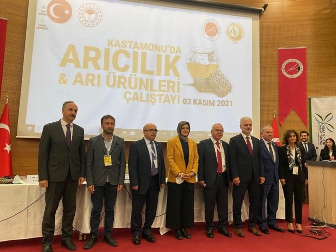 İ̇klim Şartlarında Hayatta Kalabilecek Arı Irkına Ve Çeşitliliğine Vurgu Yaptı