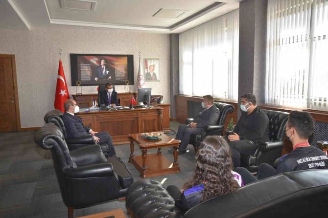 Floor Curling Türkiye Şampiyonları Ekici’yi Ziyaret Etti.