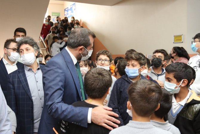 Gürsu Belediyesi’nden Okullara Spor Malzemesi Desteği