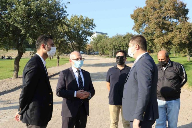 Büyükşehirden Kampüs İçerisine Kilit Parke Yol