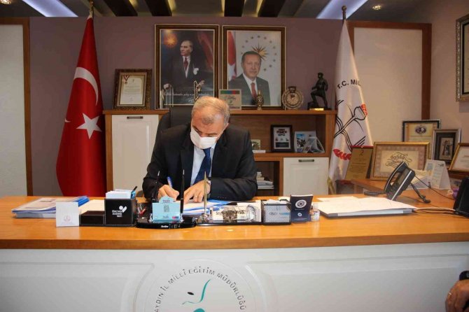 Aydın’da Kütüphanesiz Okul Kalmayacak