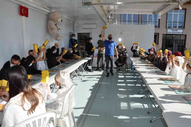 Motivasyon Tırı Çerkeslerle Buluştu