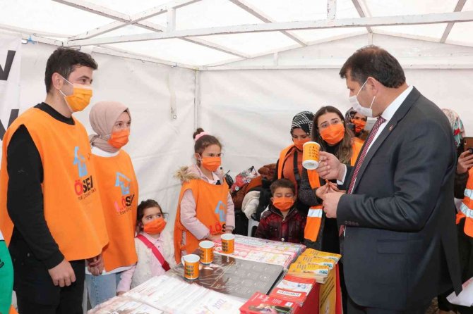 Ortaokul Öğrencileri Lösemiye Dikkat Çekti