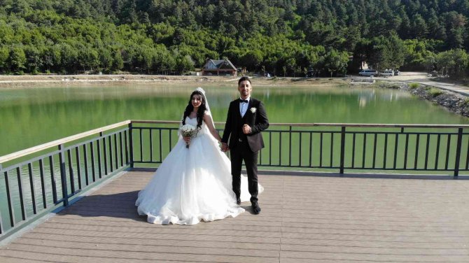 Saklı Cennet Yeşilgöl, Gelin Ve Damatların Doğal Stüdyosu Oldu