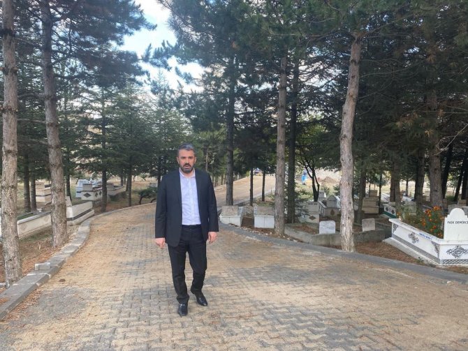 Kösrelikkızığı Mahalle Mezarlığı Yeni Yüzüne Kavuşuyor