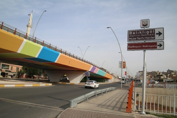 Şanlıurfa’da Trafik Levhaları Yenileniyor