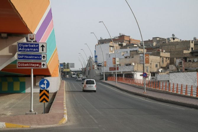Şanlıurfa’da Trafik Levhaları Yenileniyor
