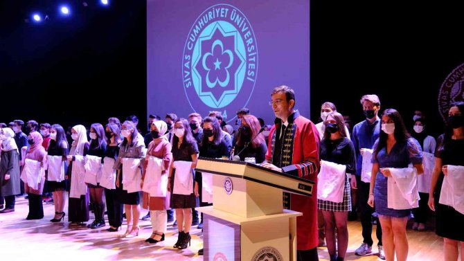 Salgın Engel Olmuştu, Önlüklerine Kavuştular