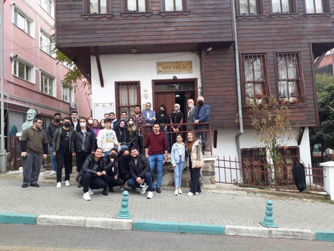 Üniversitelilere Şehir Turu