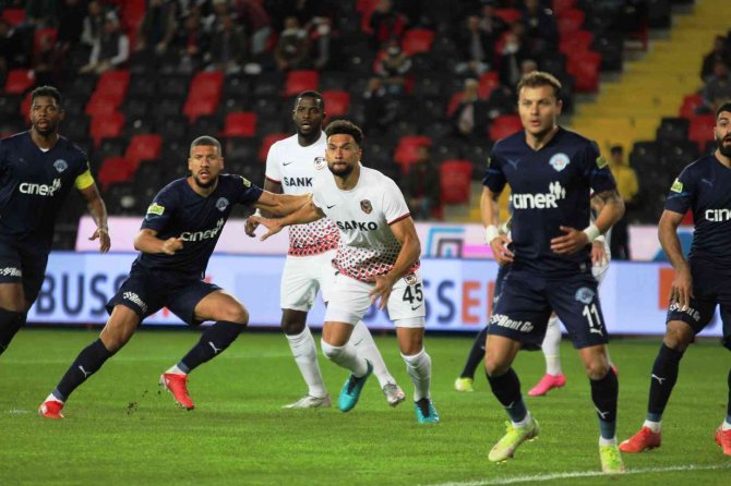 Spor Toto Süper Lig: Gaziantep Fk: 1 - Kasımpaşa: 0 (İ̇lk Yarı)