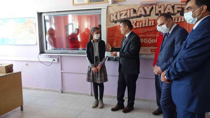 Erciş’te Kızılay Haftası Etkinliği