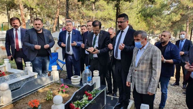 Yakup Kürşat Yılmaz Erbaa’da Merhum Ülkücü Rafet Çakır’ı Kabri Başında Ziyaret Etti