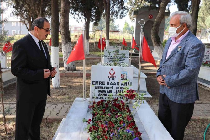 Kocaeli’de Şehit Mezarına Çirkin Saldırı