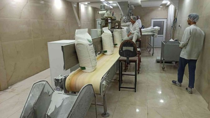 Malatya Şeker Fabrikası’nda Hedef 60 Bin Ton Şeker Üretimi
