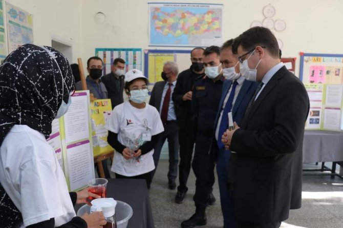 Şuhut’ta Tübi̇tak 4006 Bilim Fuarına Yoğun İlgi