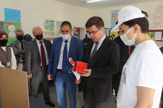 Şuhut’ta Tübi̇tak 4006 Bilim Fuarına Yoğun İlgi