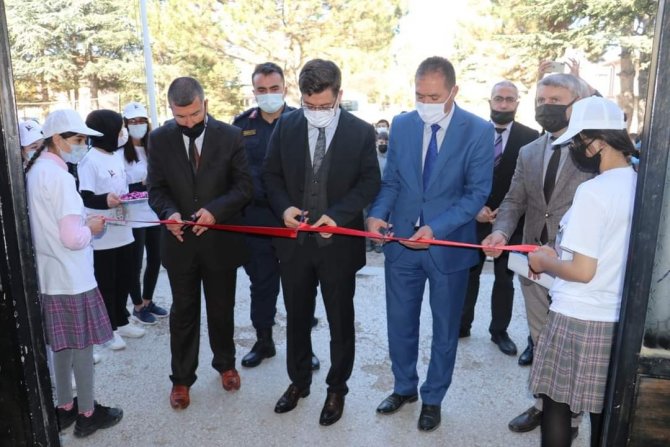 Şuhut’ta Tübi̇tak 4006 Bilim Fuarına Yoğun İlgi