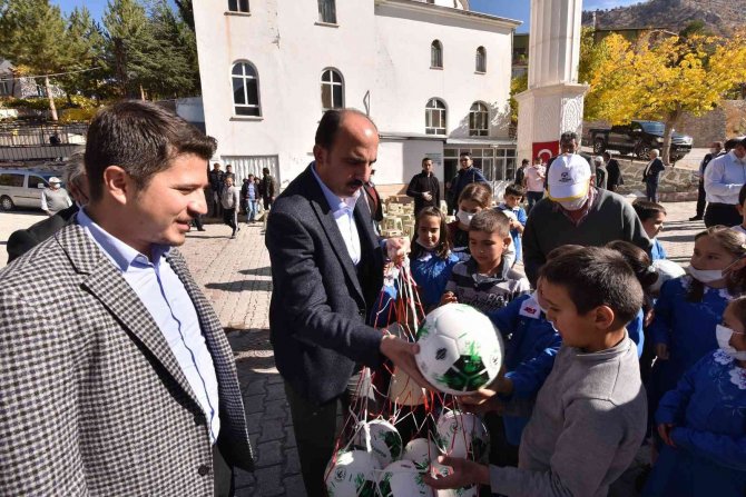 Sorgun, Özboyacı Ve Başkan Altay Hadim Ve Taşkent’in Mahallelerinde Vatandaşlarla Buluştu