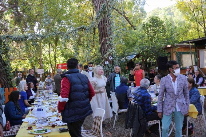 Rektör Özkan, Böbrek Hastalarıyla Bir Araya Geldi