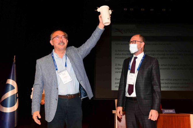 "Ekon-tek 2021" 21. Ulusal İ̇ktisat Kongresi Anadolu Üniversitesi’nin Ev Sahipliğinde Başladı