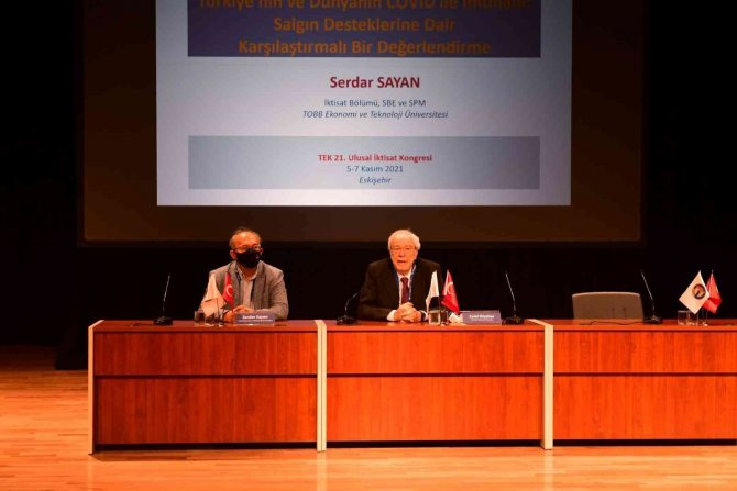 "Ekon-tek 2021" 21. Ulusal İ̇ktisat Kongresi Anadolu Üniversitesi’nin Ev Sahipliğinde Başladı