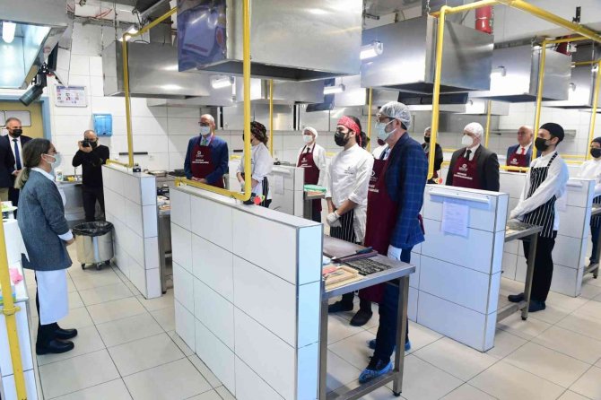 Anadolu Üniversitesi’nde ‘Kore Yemeği Atölyesi’