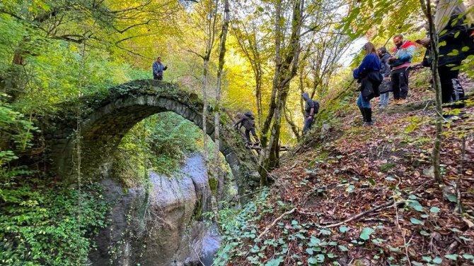 Tarihi Banakna Köprüsü Keşfedilmeyi Bekliyor