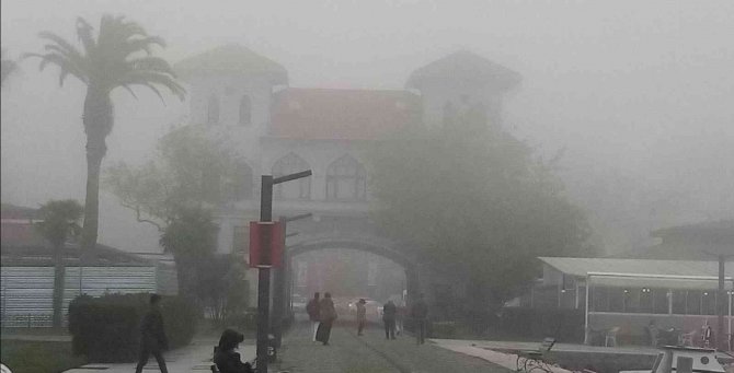 Yoğun Sis Bandırma’da Etkili Oluyor