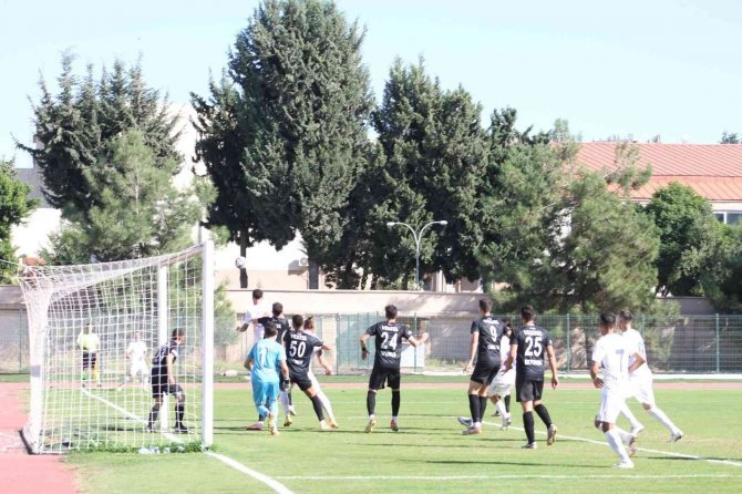 Tarsus İ̇dman Yurdu: 2 - Eskişehirspor: 0