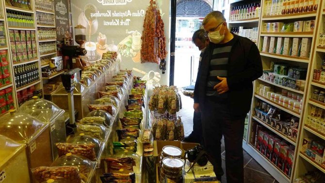 Kış Aylarının Yaklaşmasıyla Aktarlara Rağbet Arttı