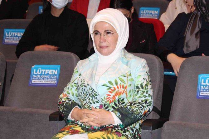 Emine Erdoğan: “Çağımızda Güçlü Bir Ülkenin Üç Bileşeni Vardır: Güçlü Kadın, Güçlü Aile Ve Güçlü Toplum"