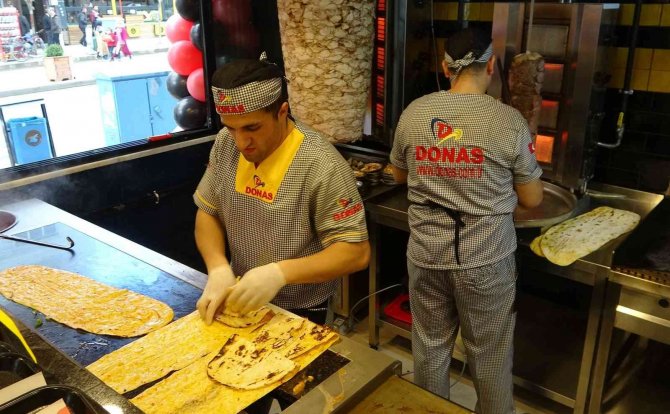 Van’da Donas İkinci Şubesini Açtı