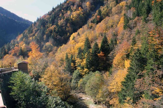 Mavi Göl’de Sonbahar Manzaraları