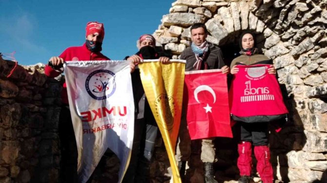 Afetlerin Görünmez Kahramanları Ve Sporcular, Küresel Isınmaya Dikkat Çekmek İçin Güneydoğu’nun Çatısında Buluştu