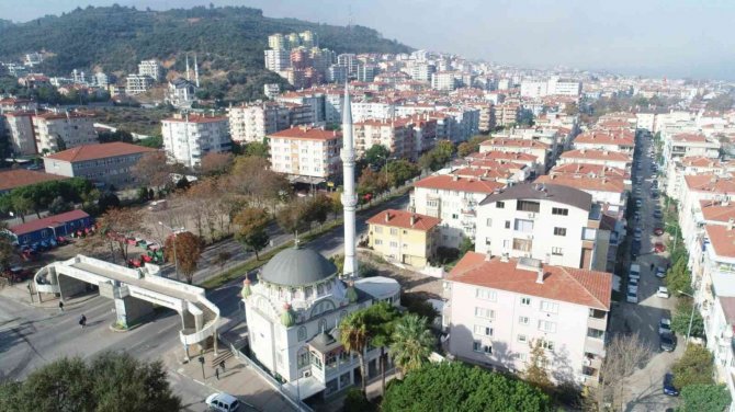 Ağır Hasar Tespit Edilen Cami Minaresi Yıkılacak