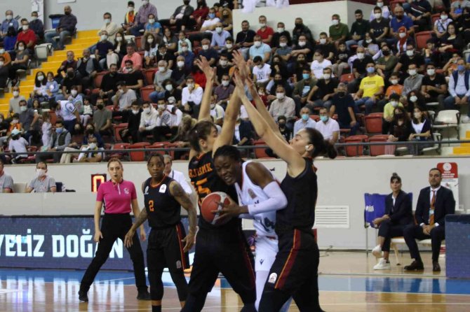 Kadınlar Basketbol Süper Ligi: Çukurova Basketbol Mersin Yenişehir Belediyesi: 74 - Galatasaray: 72