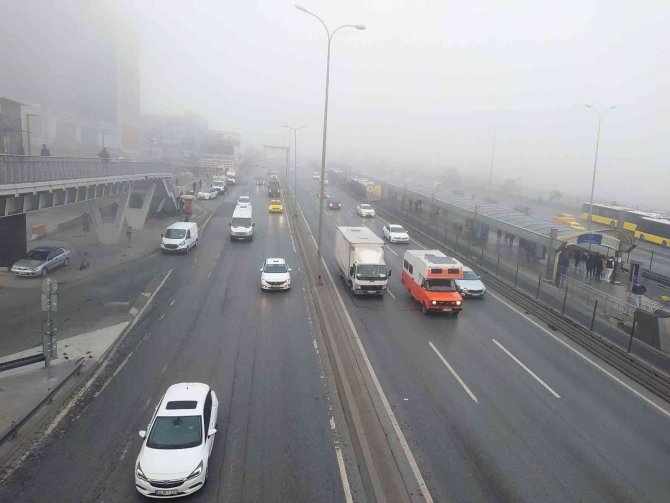 İ̇stanbul’da Ulaşıma Sis Engeli