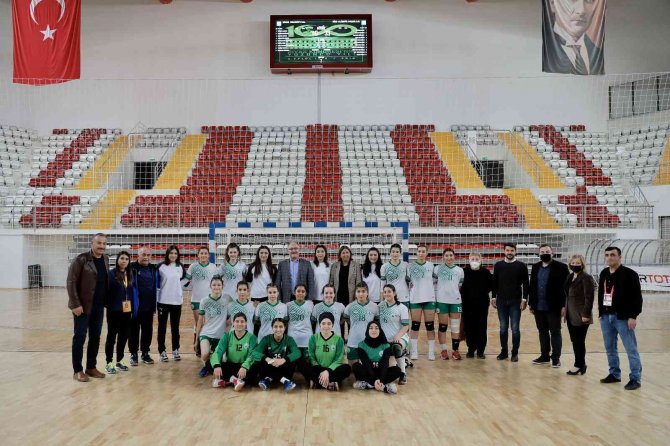 Kadınlar Hentbol 1. Ligi: Sivas Belediyespor: 40 - Olimpik Pazar Spor Kulübü: 33