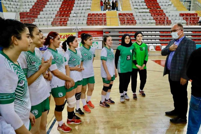 Kadınlar Hentbol 1. Ligi: Sivas Belediyespor: 40 - Olimpik Pazar Spor Kulübü: 33