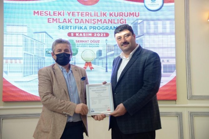 Kahramankazanlı Emlakçılara Mesleki Yeterlilik Sertifikası Verildi