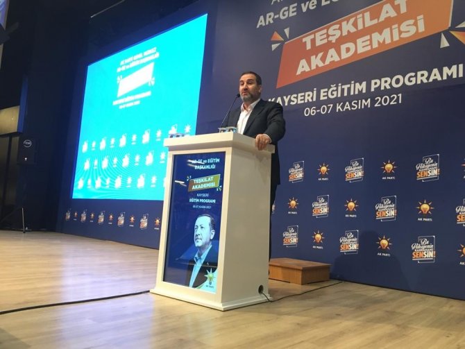 Ak Parti’li Şen: "2023 Seçimleri Burnumuzun Dibinde, Yeni Cumhurbaşkanımızın Adı Aynı Ad Olarak Devam Etmelidir"