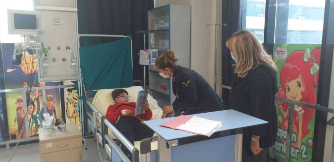 Lösemili Çocuklara Jandarma Şefkati