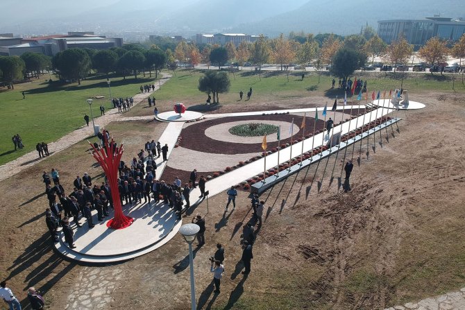 Koordinatların İşaret Ettiği Pamukkale Üniversitesi Anıtlarla Donatıldı