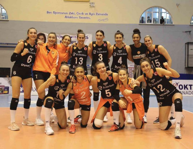 Eczacıbaşı Dynavit, Aydın’da Galip