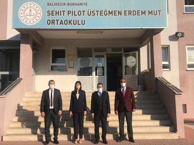 Kaymakam Memiş, Okulda Öğretmenlerle Toplantı Yaptı