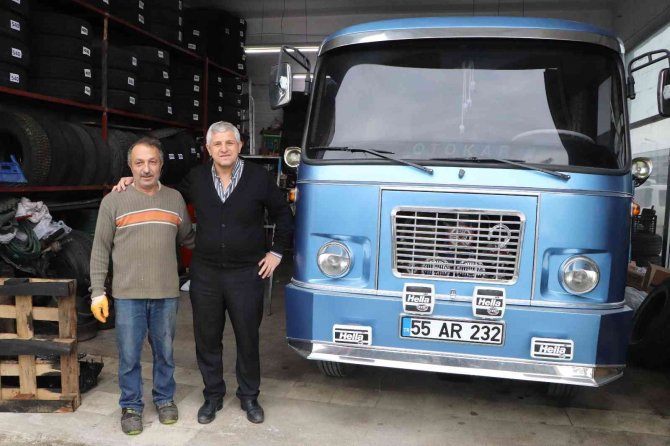 Nostaljik Minibüslere İkinci Baharı Yaşatıyor, Telefonları Susmuyor