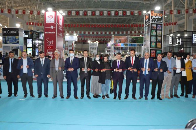 Şanlıurfa’da 4. Ulusal Kitap Fuarı Kapılarını Açtı