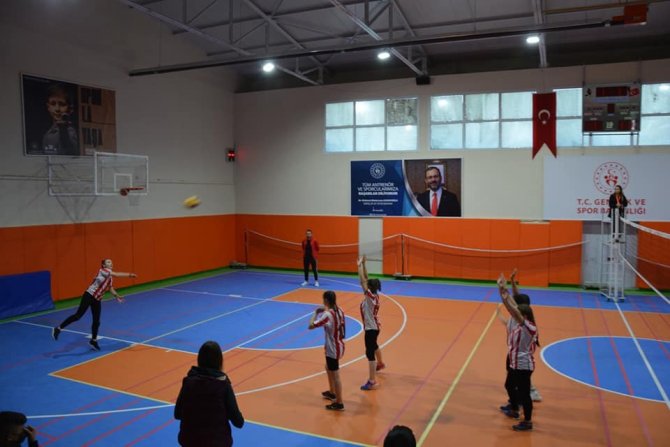 Selendi’de Filenin Sultanı Mehmet Akif Ersoy Anadolu Lisesi Oldu