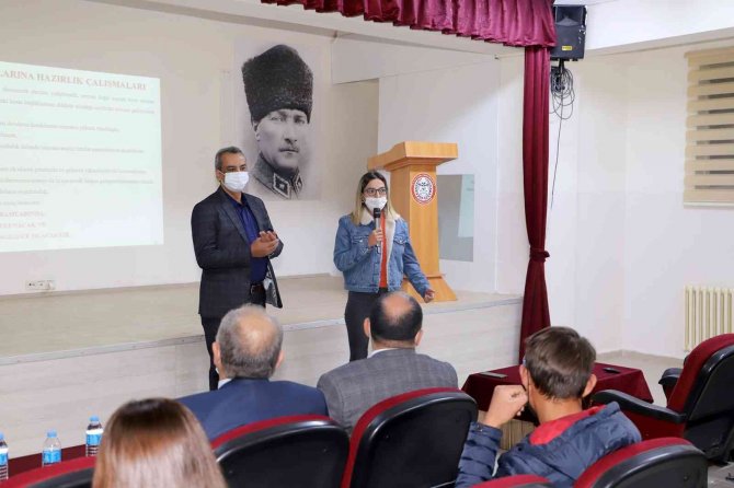 Bilim Ve Teknoloji Üniversitesi Liselilerle Buluştu