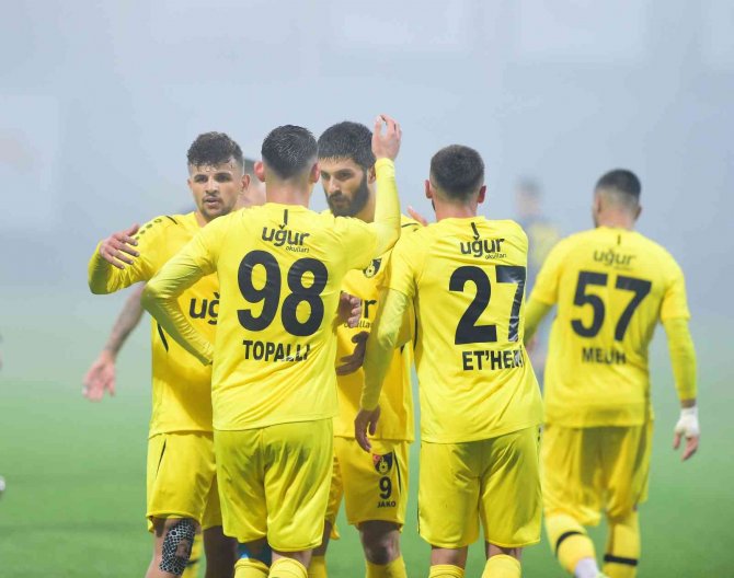 Spor Toto 1. Lig: İ̇stanbulspor: 3 - Menemenspor: 2